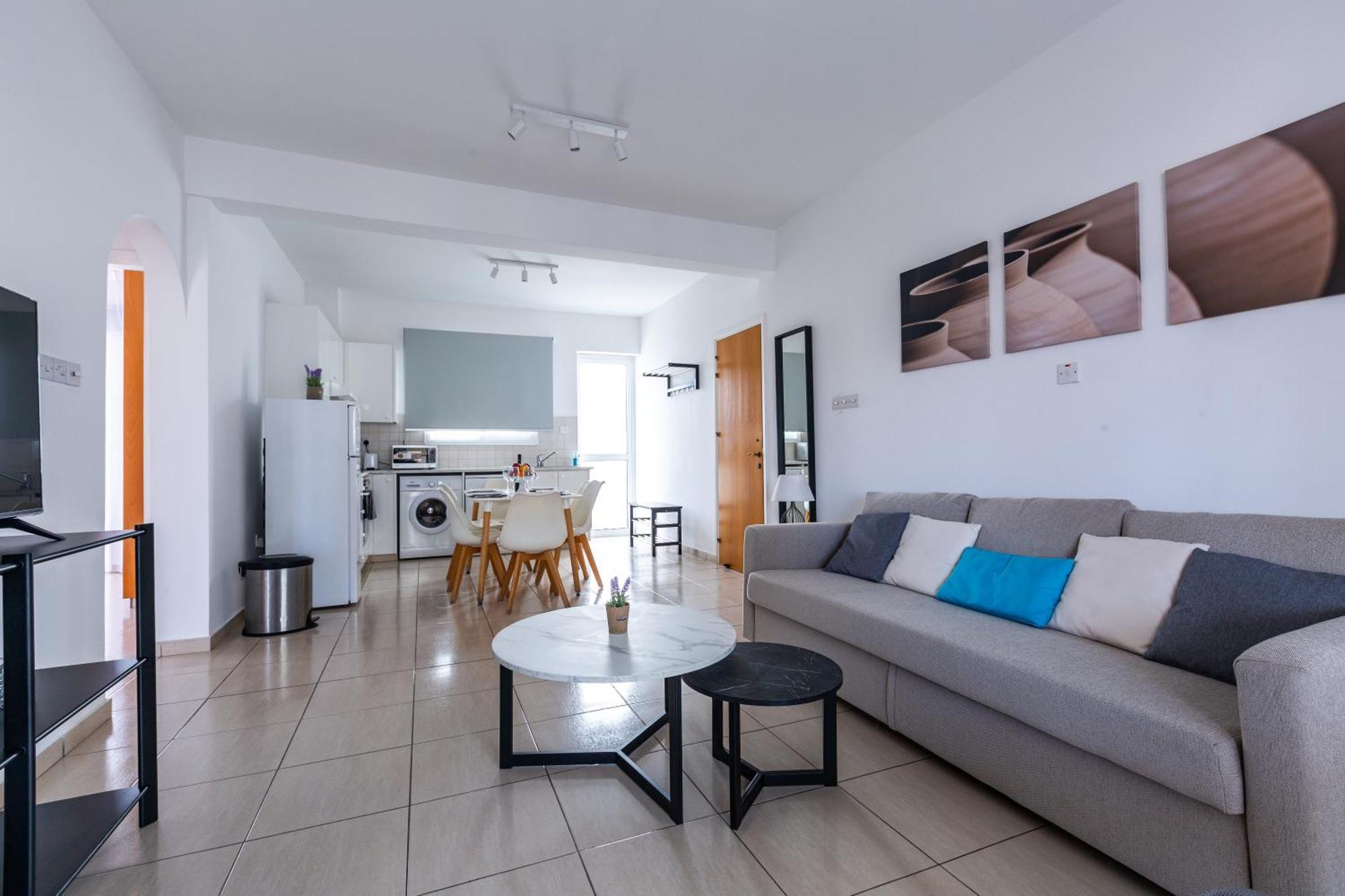 Beautiful 2 Bed Apartment In Paphos Cyprus Exterior foto