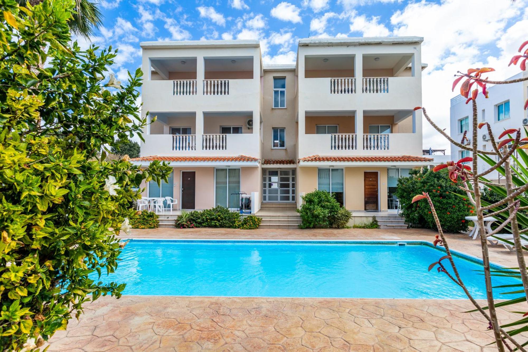 Beautiful 2 Bed Apartment In Paphos Cyprus Exterior foto