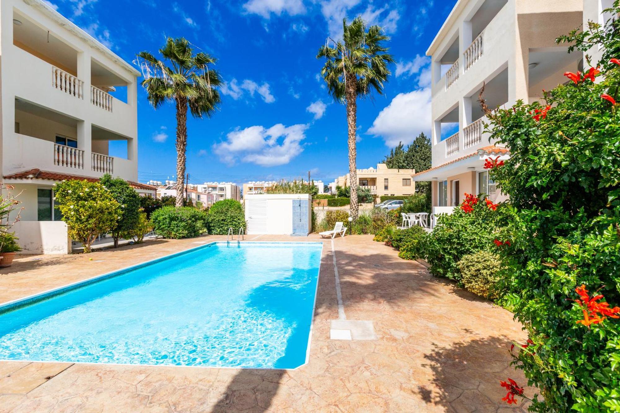 Beautiful 2 Bed Apartment In Paphos Cyprus Exterior foto